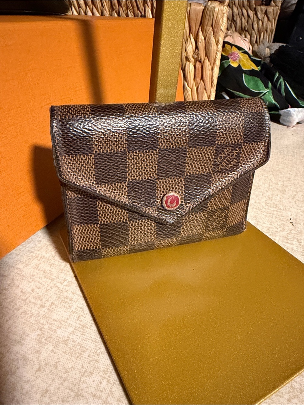 Louis Vuitton Victorine Wallet Damier